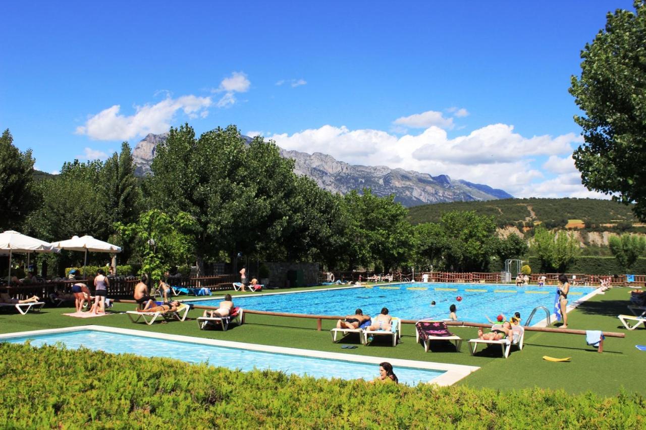 Bungalows Pena Montanesa Ainsa Exterior photo