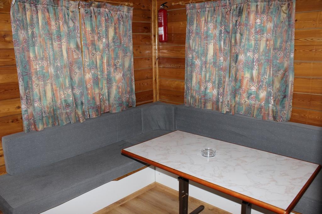 Bungalows Pena Montanesa Ainsa Room photo