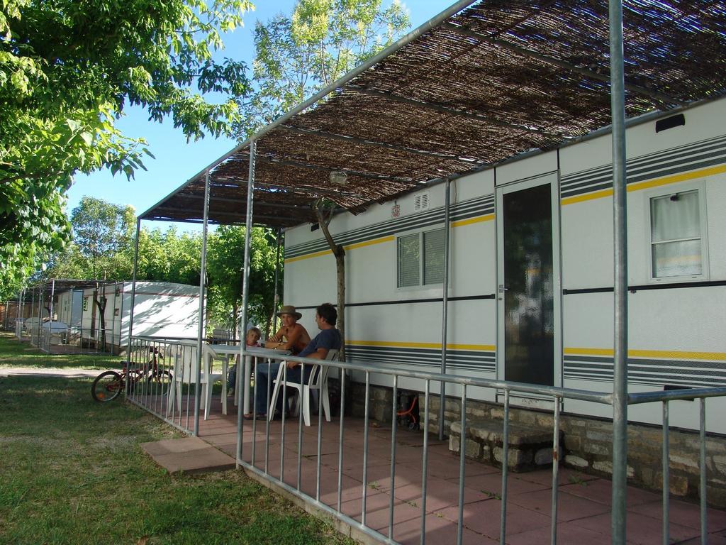 Bungalows Pena Montanesa Ainsa Room photo